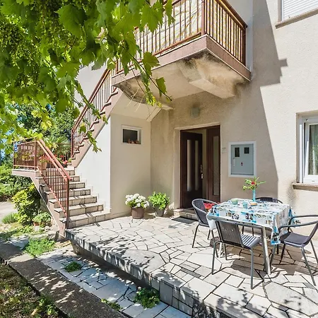 Apartament House Gloria *