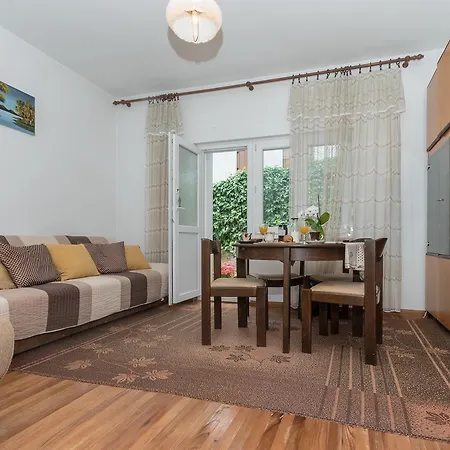 House Gloria Apartman